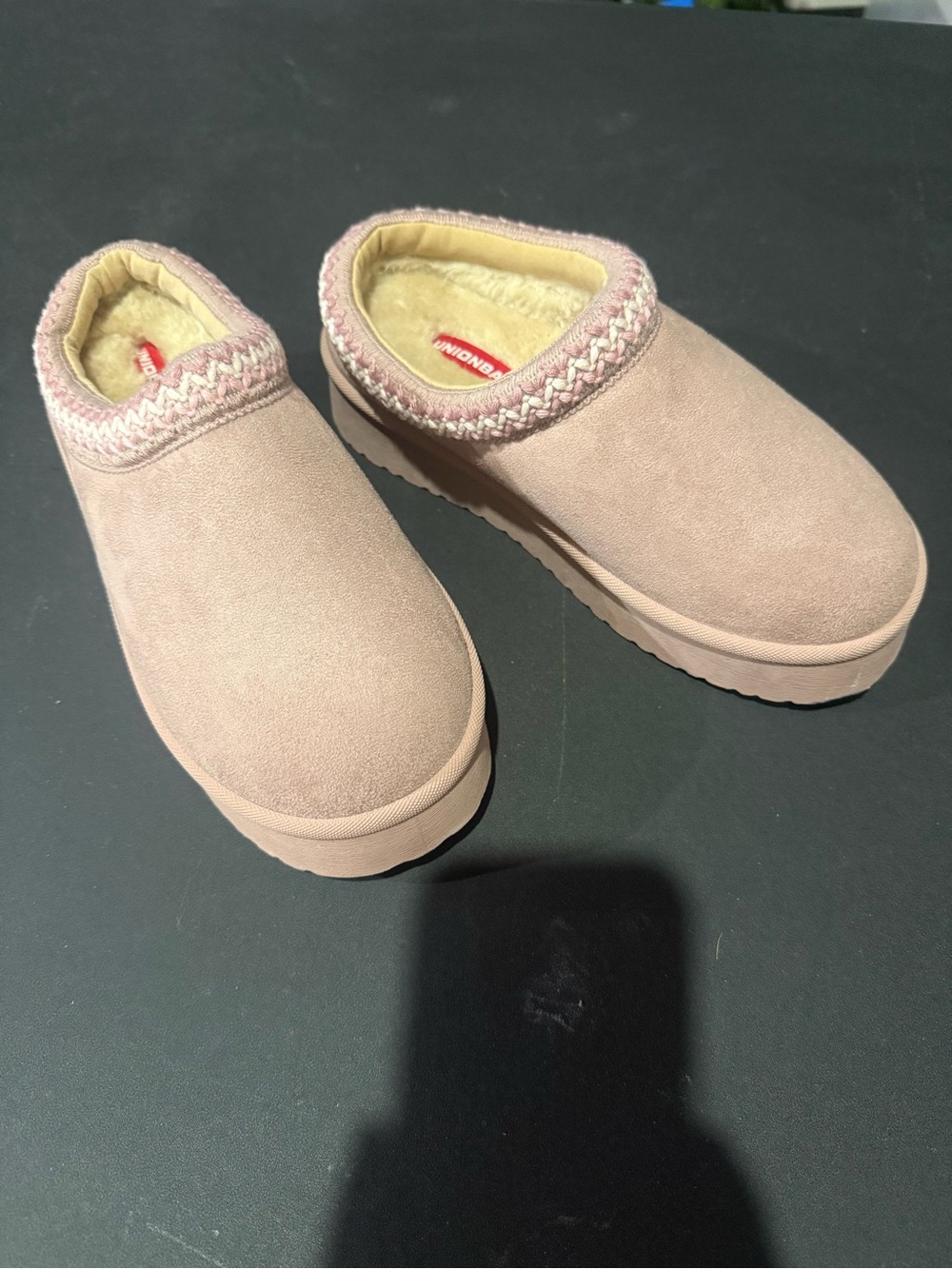 UNIONBAY Cozy Slip-On Mules in Blush Pink with Braided Trim Platform Size 6